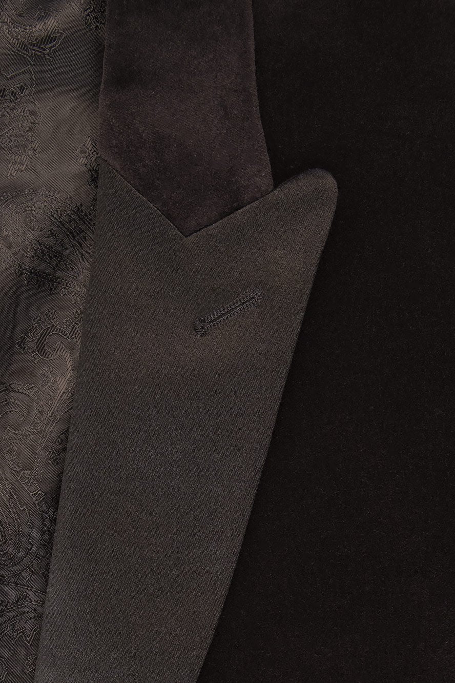 "Liam" Black Velvet Jacket - Image 3